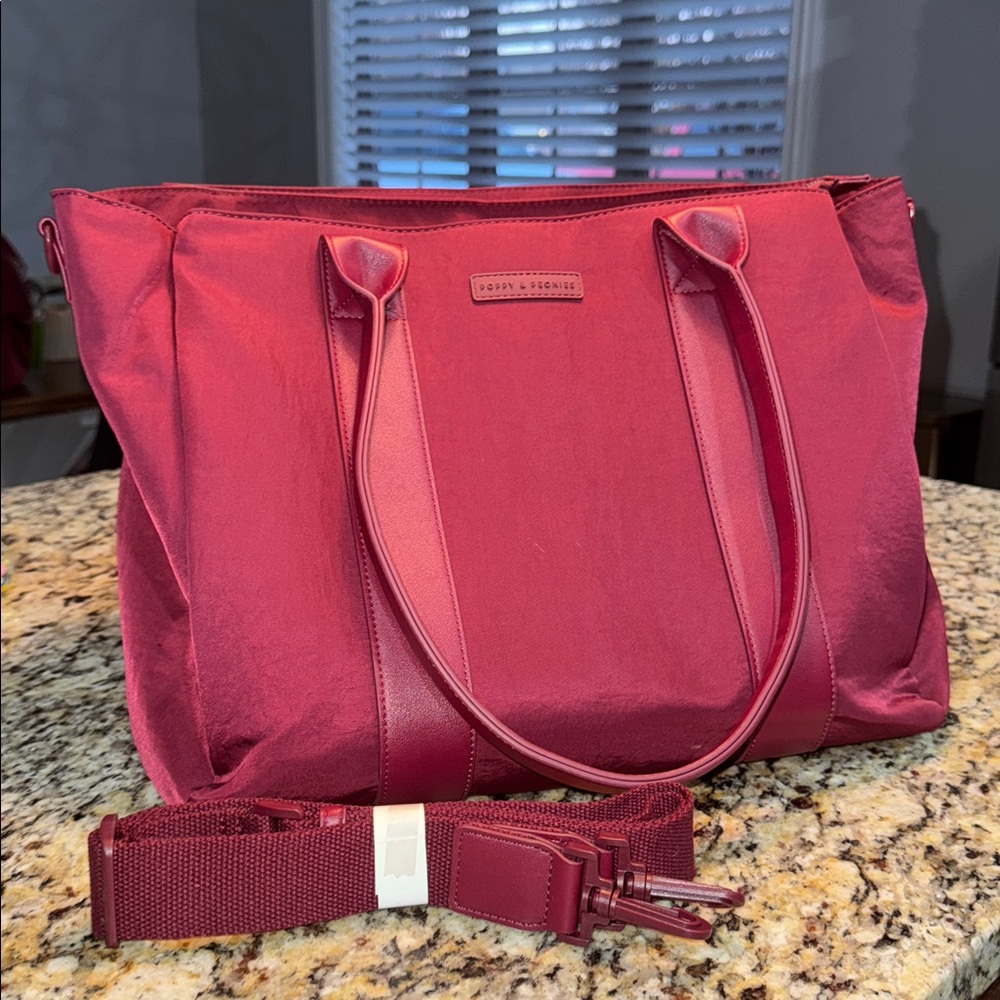 Daily Tote Berry